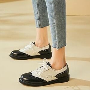 Cavallini Black & Cream Oxford Lace Up Shoes